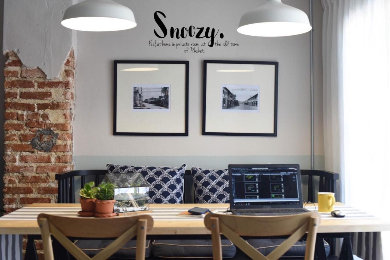 Snoozy Guesthouse Phuket Extérieur photo